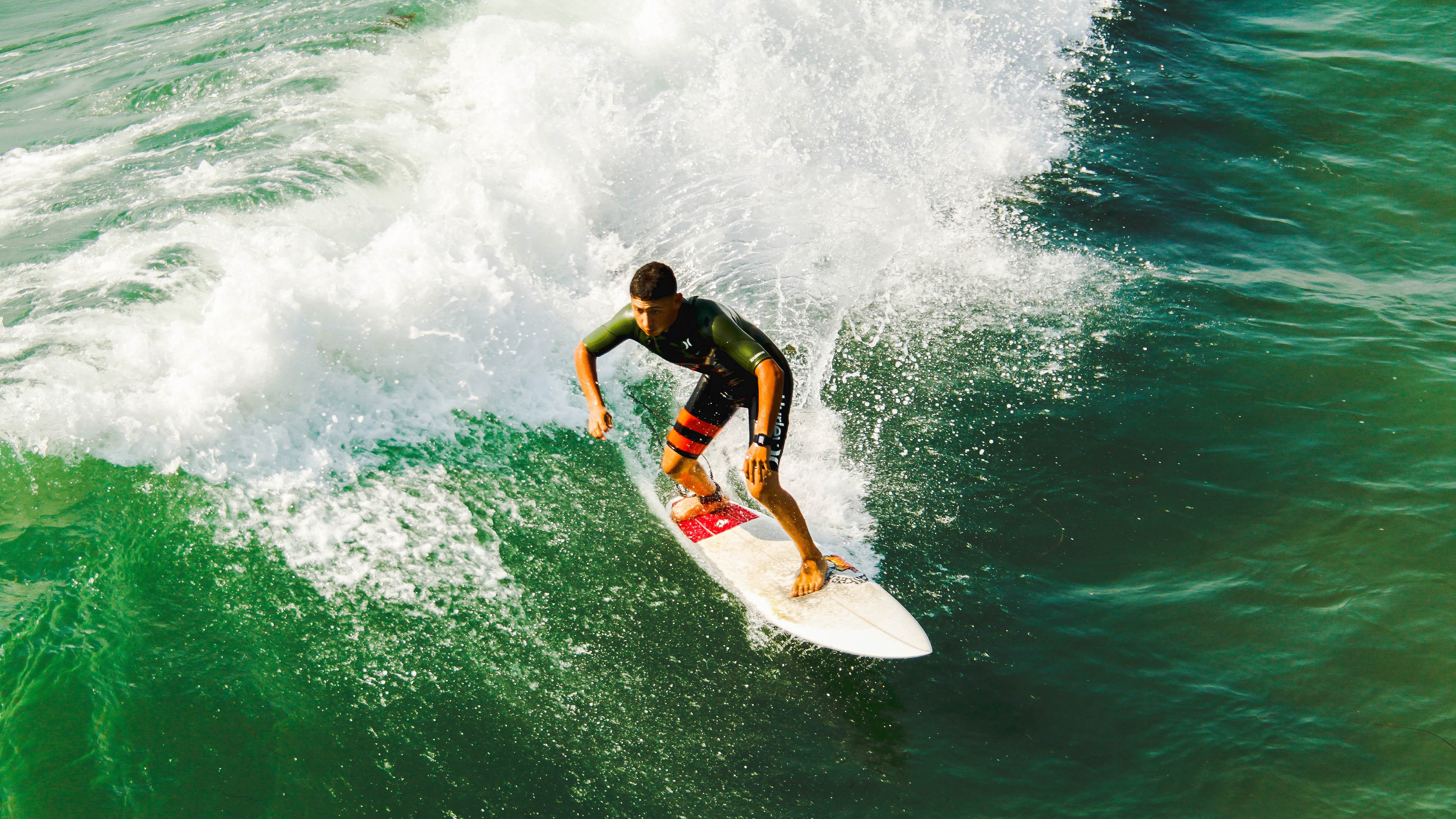 深圳队对阵尼克斯，班凯罗冠军级表现，一场跨越篮球次元的对话
