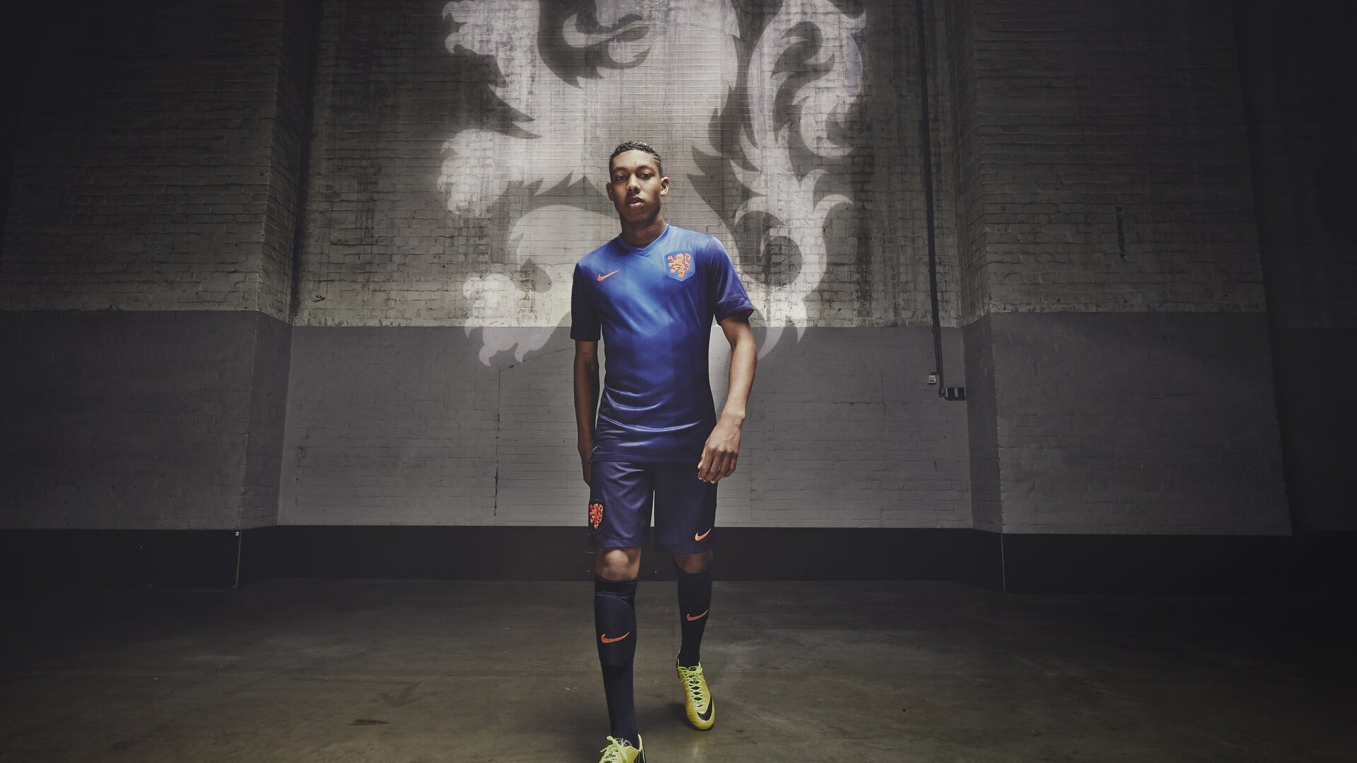 德甲争冠战之夜,武切维奇刷新纪录背后的东方密码